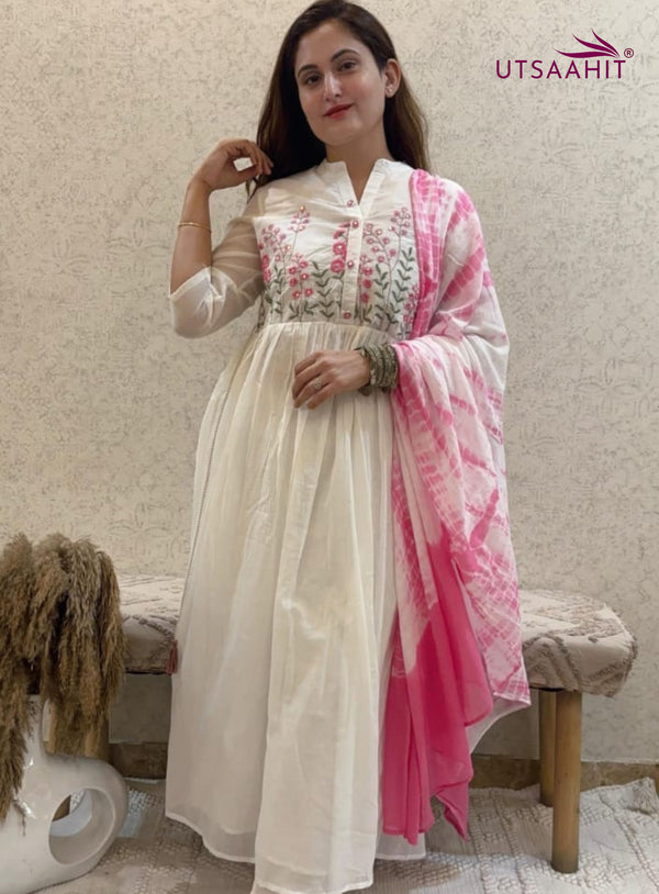 Mulmul Cotton With Lining Strength Kurta Pant Dupatta Set