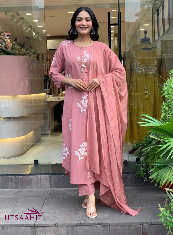 Premium ELEGANT COTTON KURTi pant dupatta SET