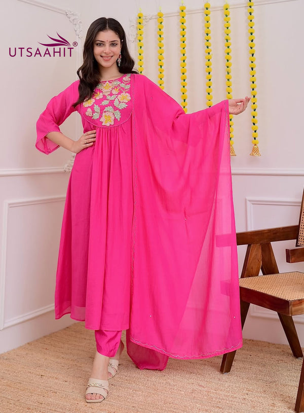 Premium Heavy Embroidery Solid Kurti–Pant–Dupatta Set