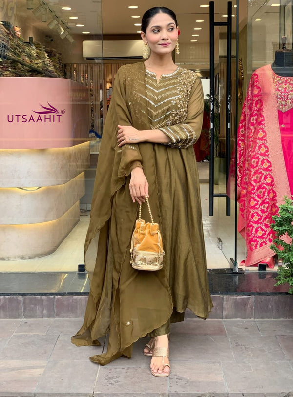 Festive &amp; Party Wear Pure Mul Chanderi Suit Set