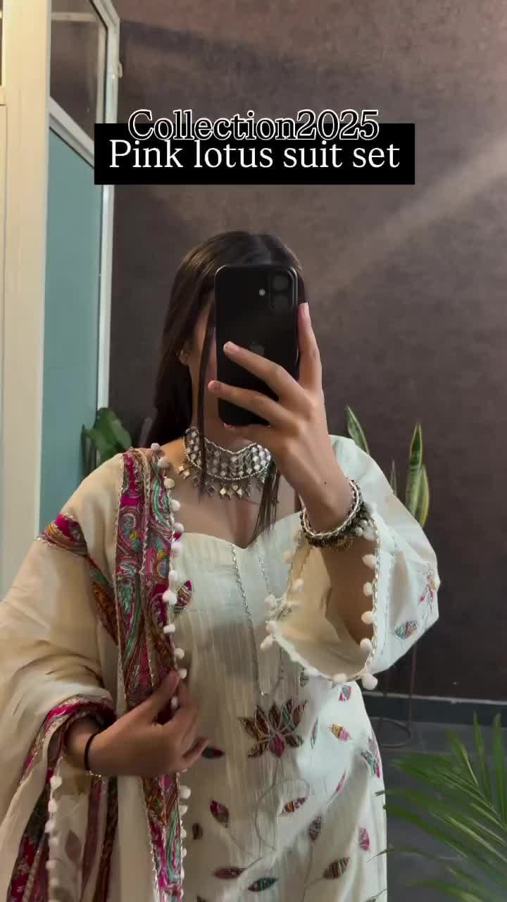 New Special Lotus Cream Suit Set