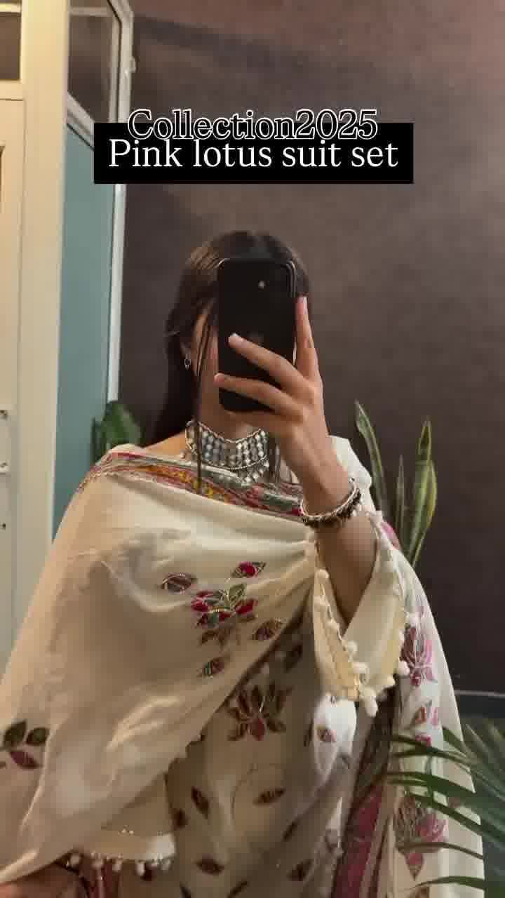 New Special Lotus Cream Suit Set