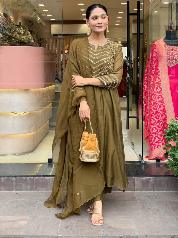 Festive &amp; Party Wear Pure Mul Chanderi Suit Set