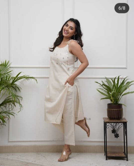 Beautiful Sleeveless Cord Sets