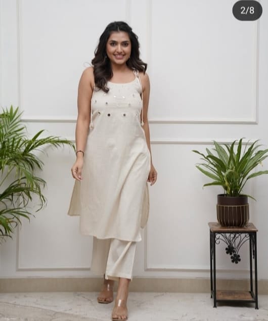 Beautiful Sleeveless Cord Sets