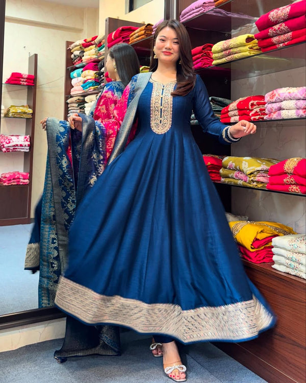 Jashn-E-Noor Anarkali Flared Kurti Pant Dupatta Set