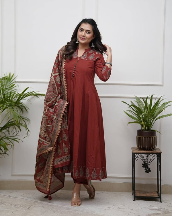 Dreamy Flair Anarkali Set