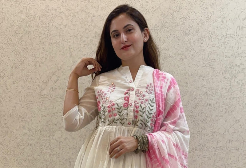Mulmul Cotton With Lining Strength Kurta Pant Dupatta Set