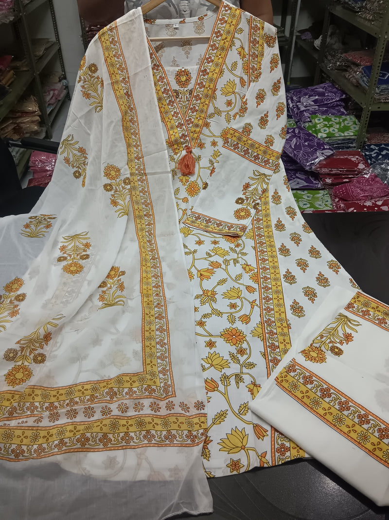 Floral Motif Printed Cotton Kurti Pant Dupatta Set
