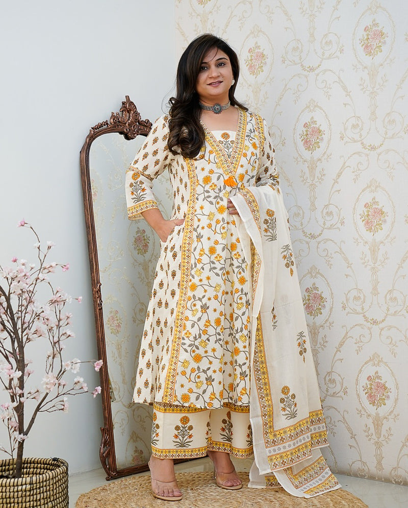 Floral Motif Printed Cotton Kurti Pant Dupatta Set