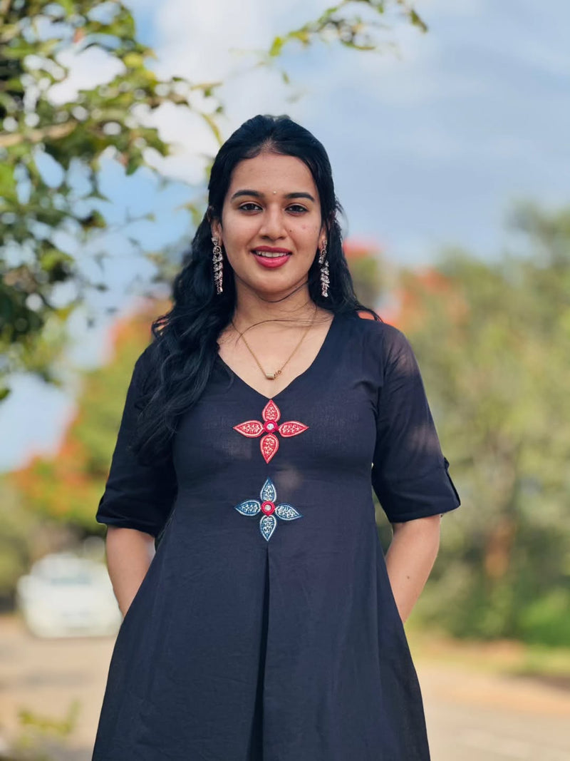 COTTON KURTI PANT SET with red & blue floral embroidery