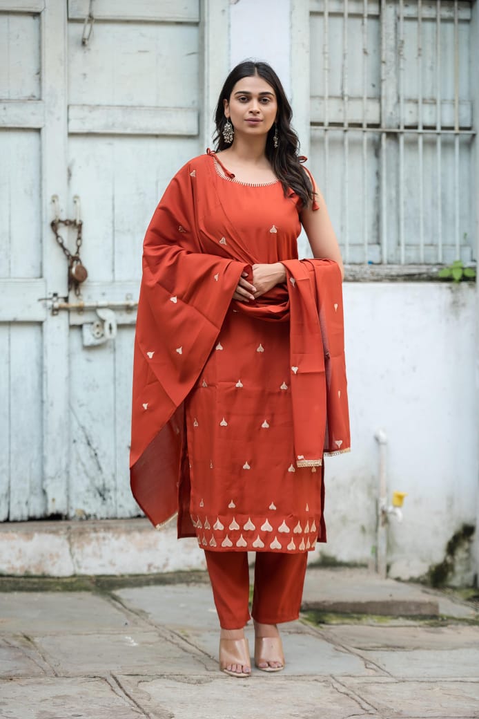 Premium Cotton sleeveless cotton kurti set