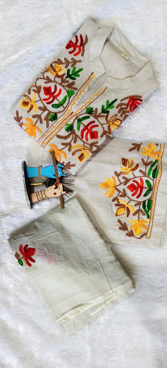 Exquisite 3-Piece Kurti Pant Dupatta Set