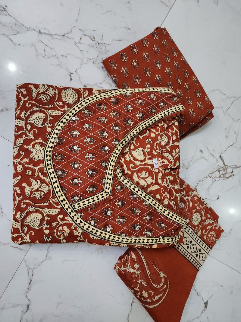 beautifully crafted 3-piece cotton suit set