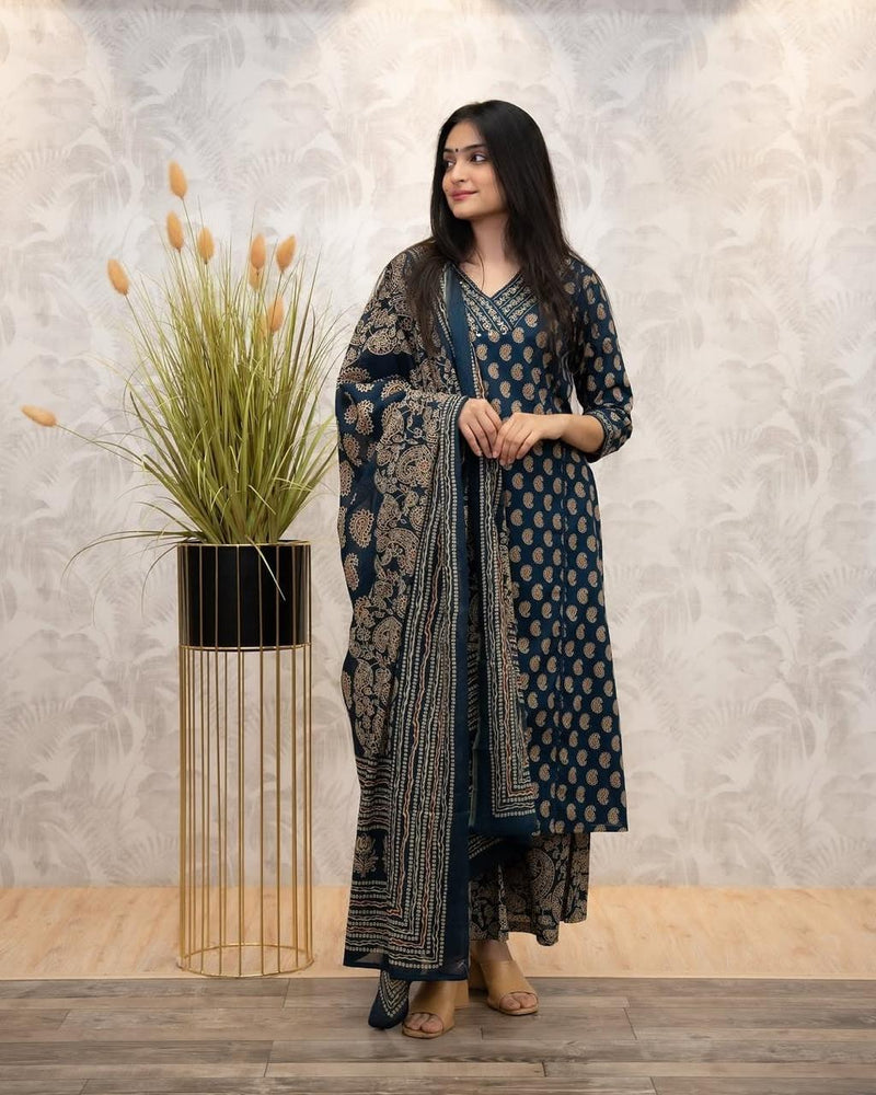 Premium Heavy Cotton  Kurti  Pant  Dupatta  Set