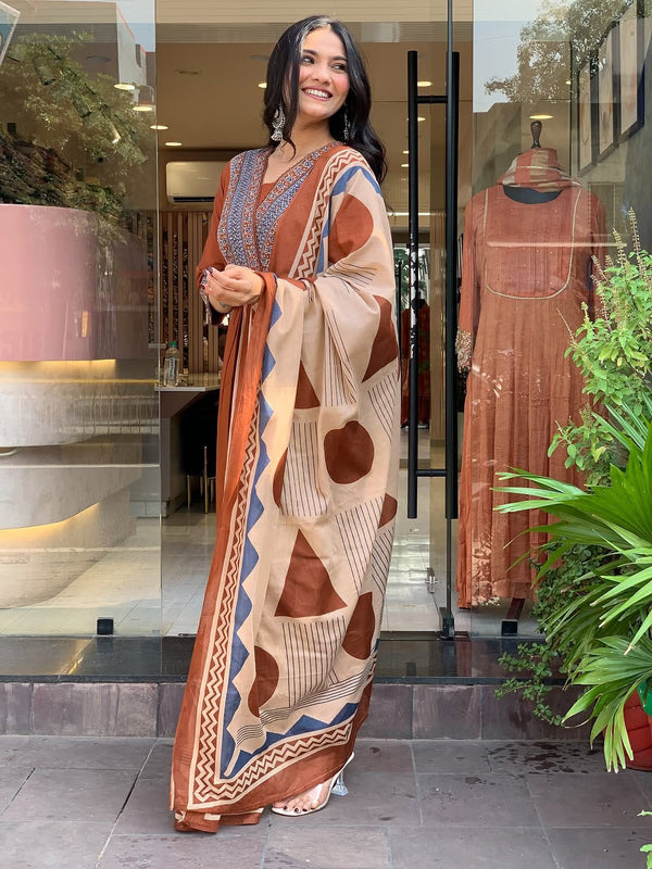 Premium Heavy Cotton with Exquisite Weaving & Embroidery Work on Yoke kurti pant dupatta set