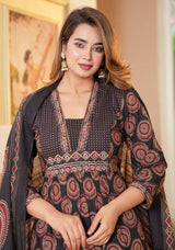 Women Pure Cotton 60x60 Embroidered Kurta Pant Set with Mulmul Dupatta